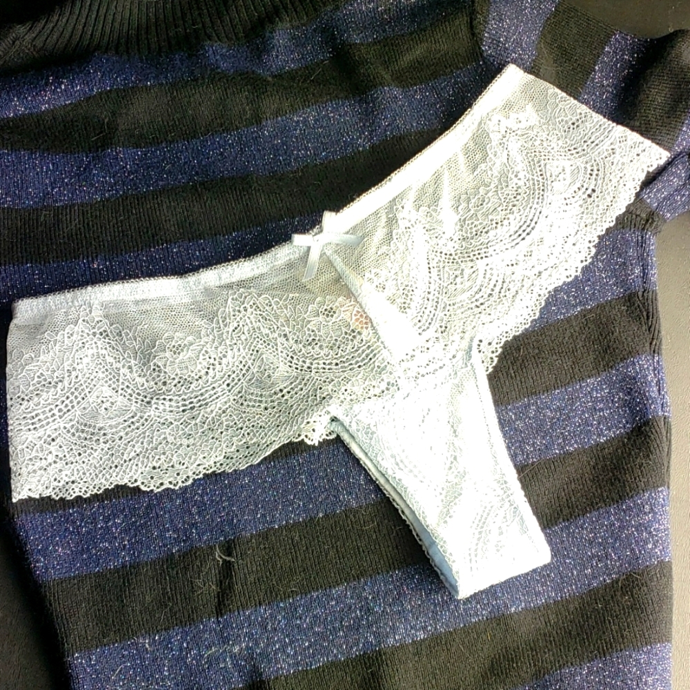 NWOT TOPSHOP BABY BLUE LACE PANTIES SIZE 2 ☆